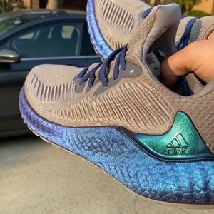 Adidas Alphaboost